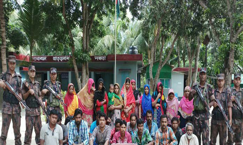 বেনাপোল সীমান্তে নারী ও শিশুসহ আটক ৩৪