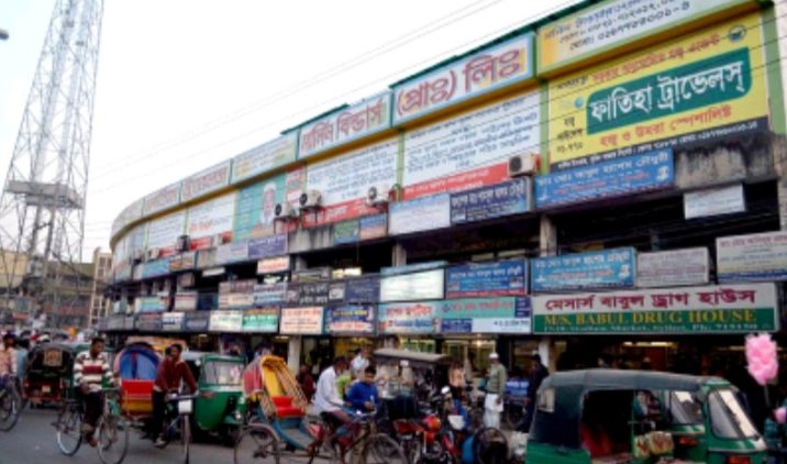 সিলেটে সাইনবোর্ড নামধারী ডাক্তার ও দালালদের খপ্পরে পড়ে প্রতিদিন শত শত রোগী