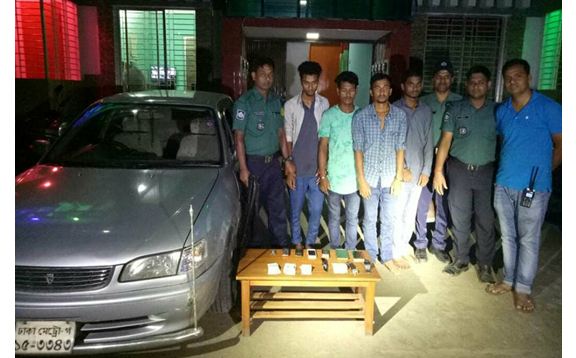 নগরীর দক্ষিণ সুরমায় চাকু দেখিয়ে গাড়িতে তোলে ছিনতাই