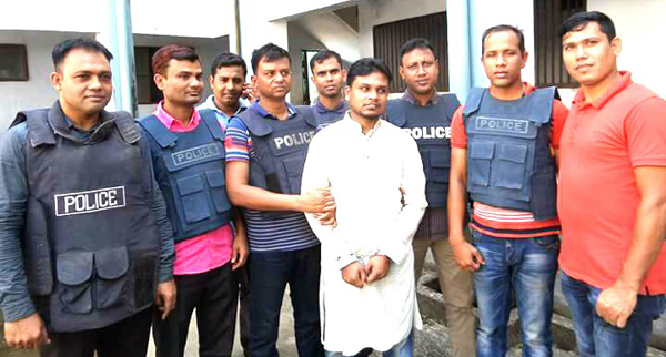 একের ভিতরে দুই!