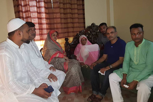 বিশ্বনাথে প্রবাসী বিএনপির নেতার অসুস্থ মায়ের পাশে ইলিয়াসপত্নী লুনা