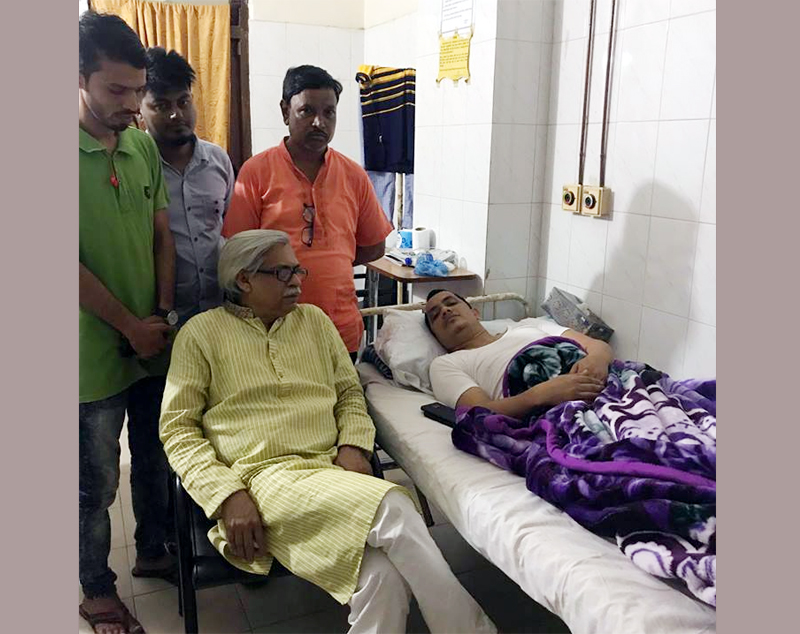 ওসমানীতে হামলায় আহত সাদেকের পাশে মিসবাহ সিরাজ