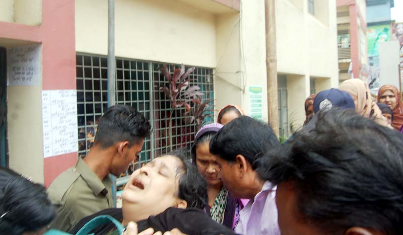 কুমারপাড়ায় দুই গ্রুপের সংঘর্ষ