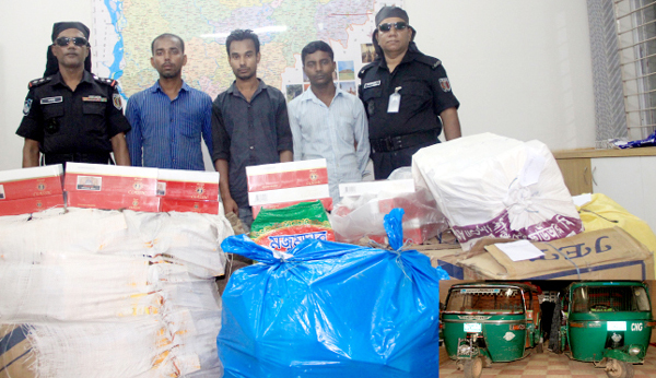 সিলেটে এয়ারপোর্ট এলাকা থেকে বিদেশী সিগারেট সহ গ্রেফতার ৩