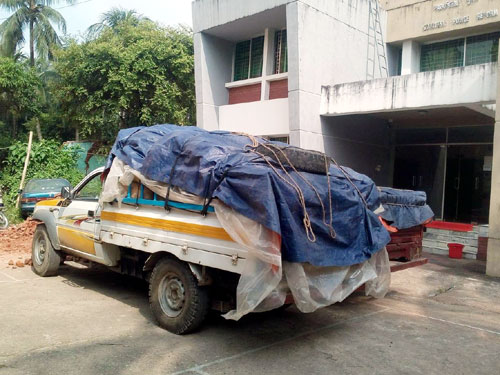 সিলেট নগরীতে ভারতীয় সুপারির চালান জব্দ, আটক ১