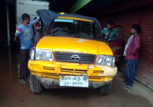 দক্ষিণ সুরমায় অবৈধ পণ্যবাহী ট্রাকসহ আটক ২