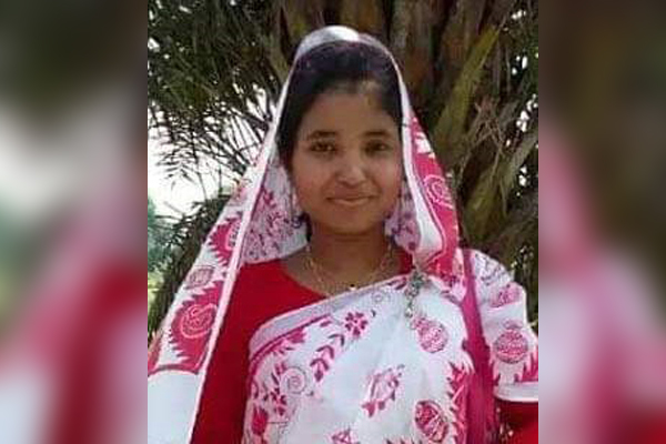 ‘পরকীয়ার টানে’ ঘর ছাড়া প্রবাসীর স্ত্রী