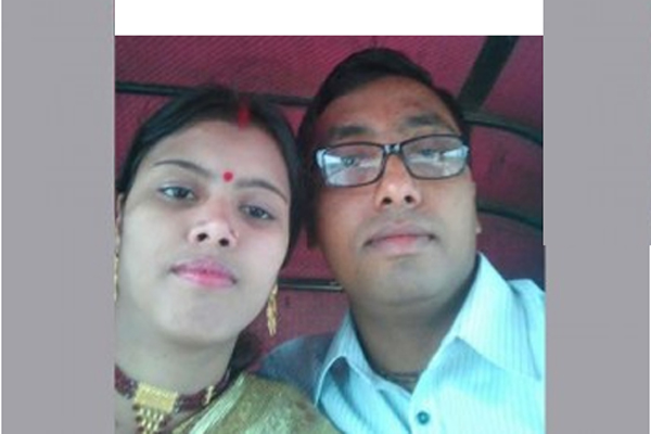 কুলাউড়ায় স্ত্রীকে মোবাইল কলে রেখে স্বামী ট্রেনের নিচে ঝাঁপ