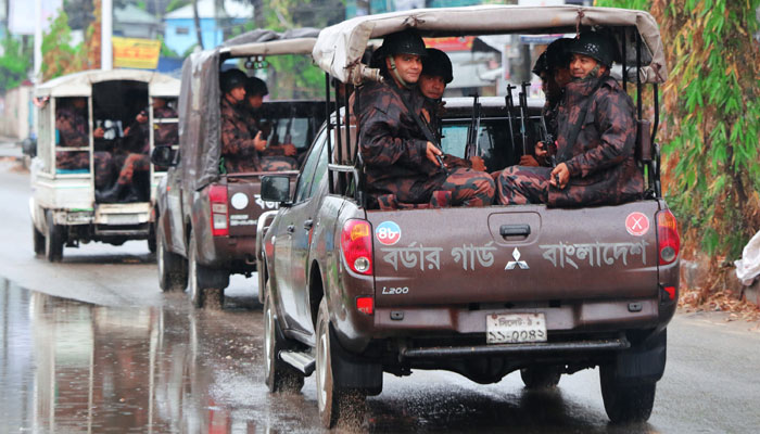 আইনশৃঙ্খলা পরিস্থিতি স্বাভাবিক রাখতে সিলেটে ৩০ প্লাটুন বিজিবি মোতায়েন