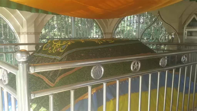 শাহ আব্দুর রহিম (রহ:) মাজার নিয়ে অপপ্রচার, প্রয়োজনীয় ব্যবস্থা নিতে প্রশাসনের হস্তক্ষেপ