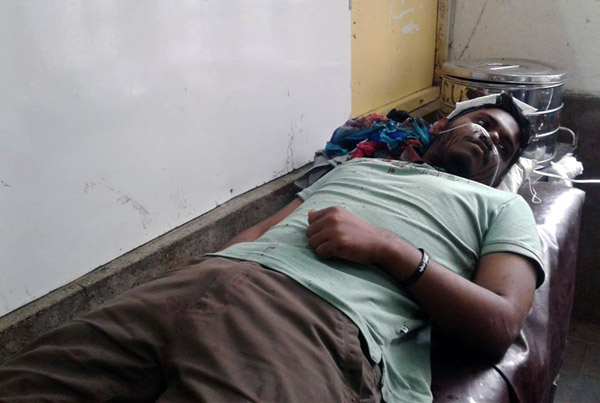 শাবিতে ছিনতাইকারীর হামলায় শিক্ষার্থী আহত