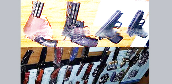 নগরীর আল হামরা শপিং সিটি থেকে বিপুল পরিমাণ ‘ডামি অস্ত্র’ উদ্ধার