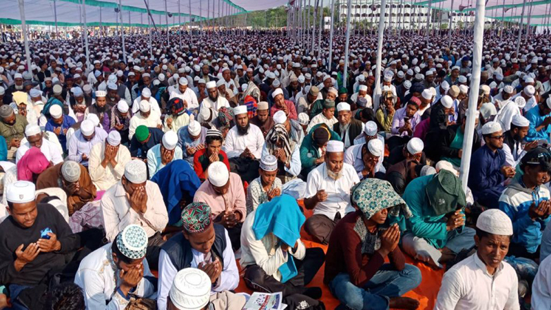 জকিগঞ্জে বালাই হাওরে মানুষের ঢল