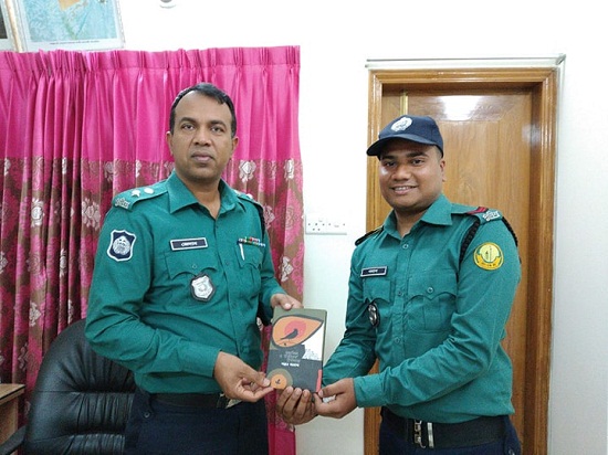 পলাশের ‘চন্দ্রবিন্দু ও তাহাদের উপাখ্যান’, জেদান মুসার শুভকামনা