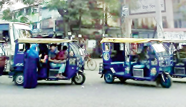 হবিগঞ্জ শহরে টমটম চালকদের অতিরিক্ত ভাড়া আদায়