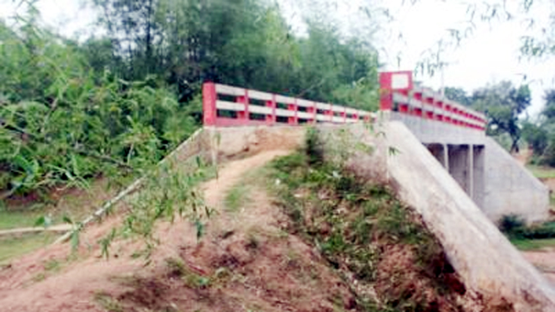 সুনামগঞ্জে কাজে আসছে না ৫৪ লাখ টাকার সেতু