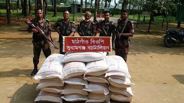 সুনামগঞ্জে পৃথক অভিযানে ৪লাখ টাকার অবৈধ মালামাল জব্ধ