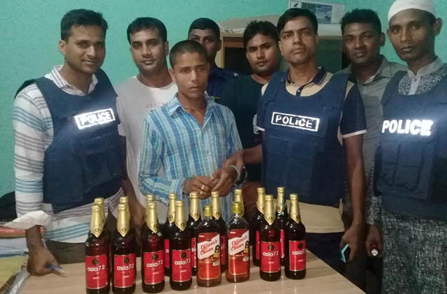 জৈন্তাপুরে ভারতীয় মদসহ যুবক আটক