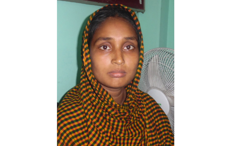 দাফনের একদিন পর জীবিত ফেরত!