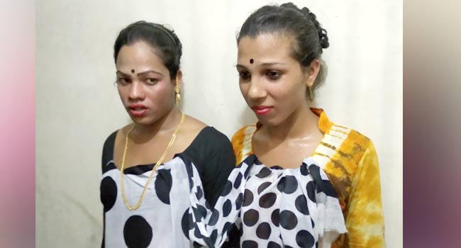 টাকা না দেয়ায় যাত্রীর মাথা ফাটাল ২ হিজড়া