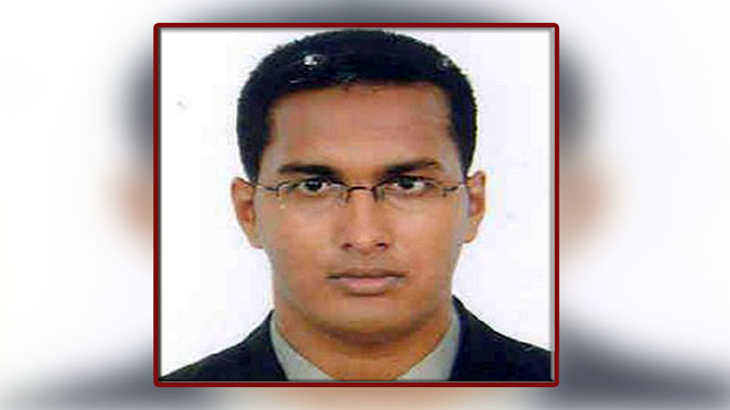বান্ধবীকে অন্তঃস্বত্ত্বা করে ঘরে বসে অফিস করছেন সেই ইউএনও!