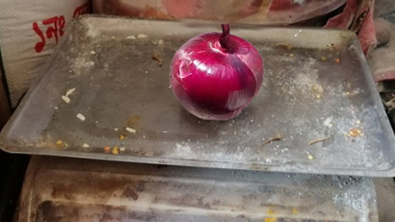 সিলেট নগরীতে একটি পেঁয়াজের দাম ৭২ টাকা