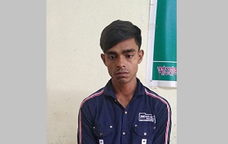 নগরীতে পুলিশের অভিযানে ছিনতাইকারী গ্রেপ্তার