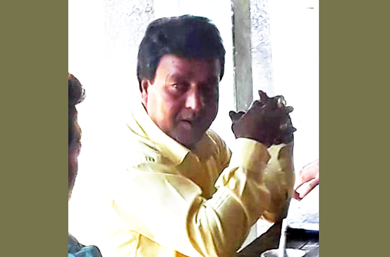 শাহ আরেফিন টিল্লার আলোচিত পাথর খেকো আইয়ুব আলীর বেপরোয়া অপকর্ম