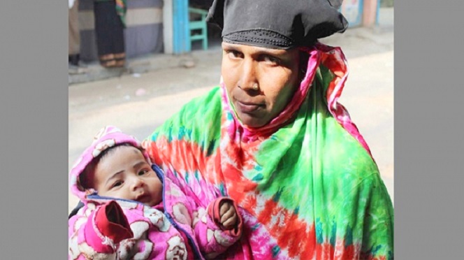 শিশুকে ৫০ হাজার টাকায় বিক্রির চেষ্টা, হাতেনাতে আটক বকুলী!