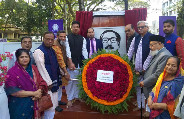 সিলেট মেডিকেল বিশ্ববিদ্যালয়ে বঙ্গবন্ধুর ম্যুরাল উদ্বোধন