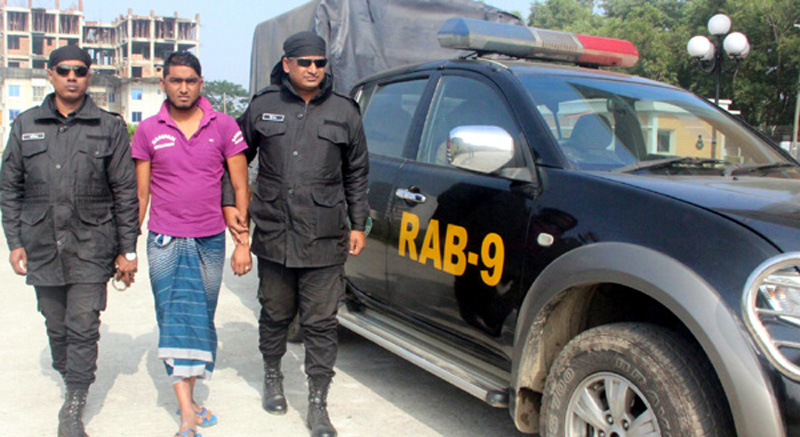 জৈন্তাপুরে ২১ কেজি গাঁজাসহ মাদক ব্যবসায়ী আটক