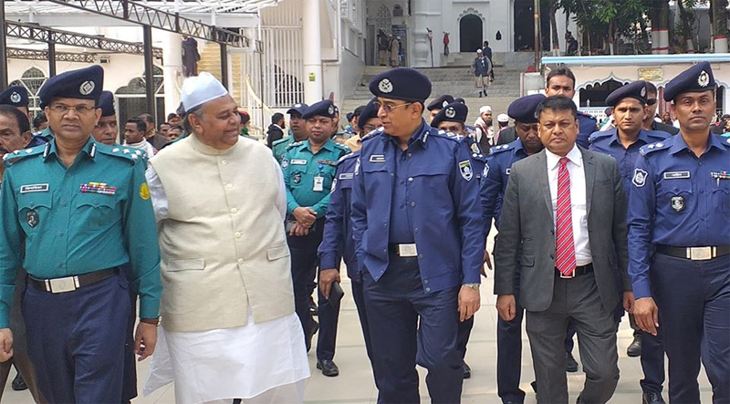 শাহজালাল মাজার জিয়ারত করলেন আইজিপি