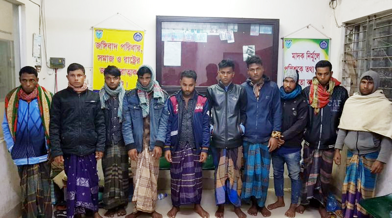 কোম্পানীগঞ্জে পুলিশের অভিযানের ভয়ে ১০ ডাকাতের আত্মসমর্পণ