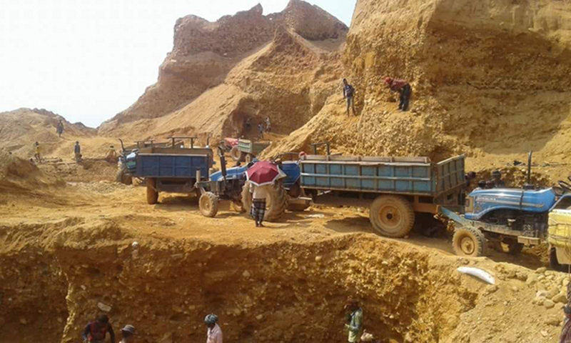 ভোলাগঞ্জে বিজিবি’র নামে দৈনিক লাখ টাকা চাঁদা আদায় করছে রুফেজ