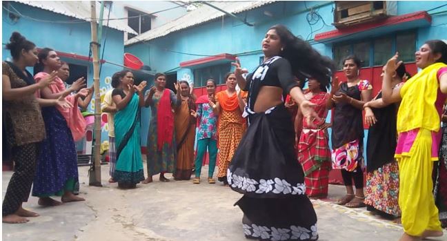 হিজড়াদের ‘অত্যাচারে’ শিশুর মৃত্যু
