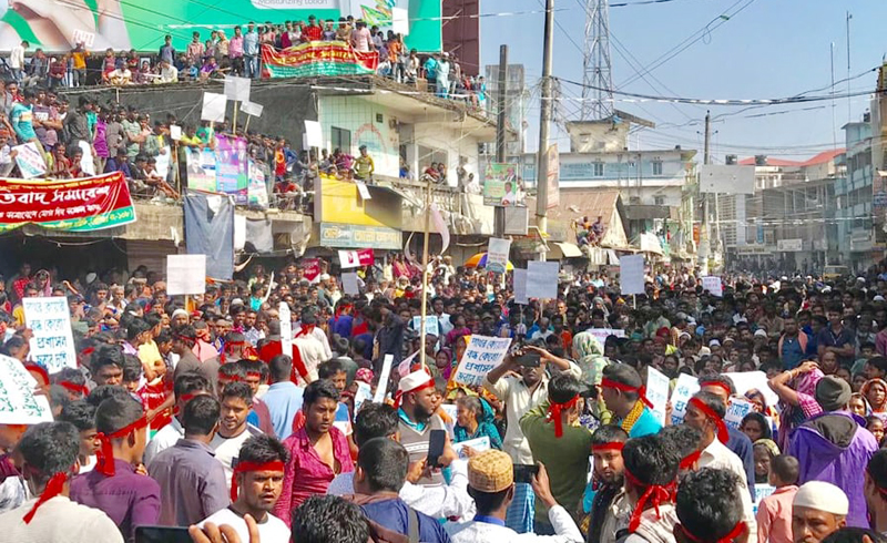 কাজ চাই, ভাত চাই-পাথর কোয়ারী সচল চাই : স্লোগানে মুখরিত জাফলং