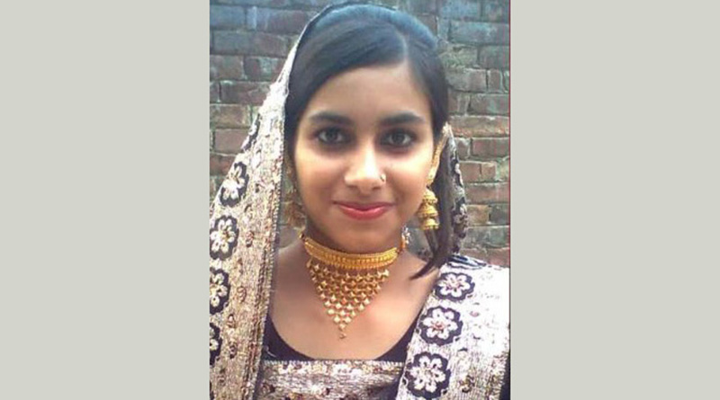 প্রবাসী স্বামীর টাকা-স্বর্ণ নিয়ে প্রেমিকের হাত ধরে স্ত্রী উধাও