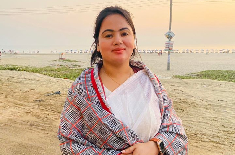 আ’লীগ নেত্রী ইসমু ষড়যন্ত্রকারীদের অপ-প্রচারের স্বীকার
