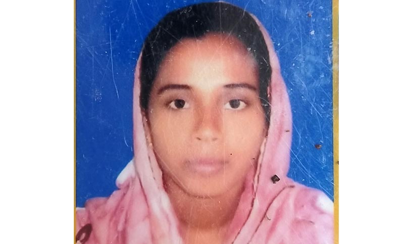 মাদক সেবনে বাধা, ইজিবাইকচালকের মেয়েকে কোপাল যুবক
