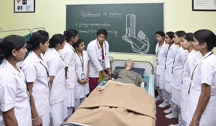 জুনের মধ্যে নিয়োগ হচ্ছে ১৫ হাজার নার্স