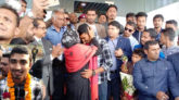 বিশ্বকাপজয়ী সিলেটের সাকিবকে বিমানবন্দরে বরণ
