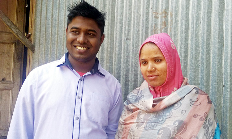 প্রেমের টানে নেপালি তরুণী সখীপুরে