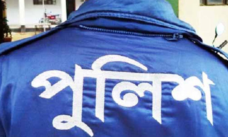 আবাসিক হোটেল থেকে ইয়াবাসহ পুলিশ সদস্য গ্রেফতার