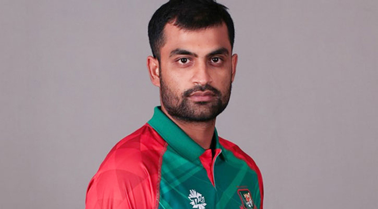 সিলেটে তামিমকে গালি দেয়ায় দর্শক আটক