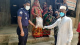 জৈন্তাপুরে করোনা ভাইরাসে আটকে পড়া দরিদ্র পরিবারের মধ্যে খাদ্য বিতরণ