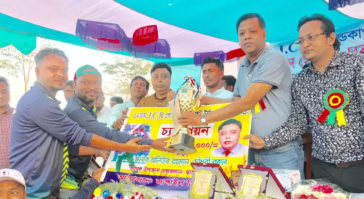 গোয়াইনঘাটে ক্রিকেট টুর্নামেন্টে জাতীয় দলের সাবেক ক্রিকেটার আশরাফুল