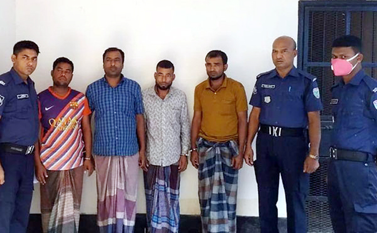 জৈন্তাপুরে পুলিশের অভিযানে গ্রেফতার ৬