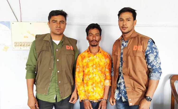 জাফলংয়ে ডিবির অভিযানে ইয়াবা সহ মাদক ব্যবসায়ী গ্রেফতার