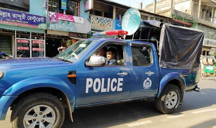 বিশ্বনাথে ৬৮ জন প্রবাসী হোম কোয়ারেন্টাইনে : পুলিশের মাইকিং