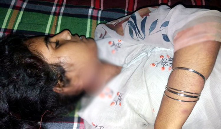 আবাসিক হোটেলে তরুণীর লাশ